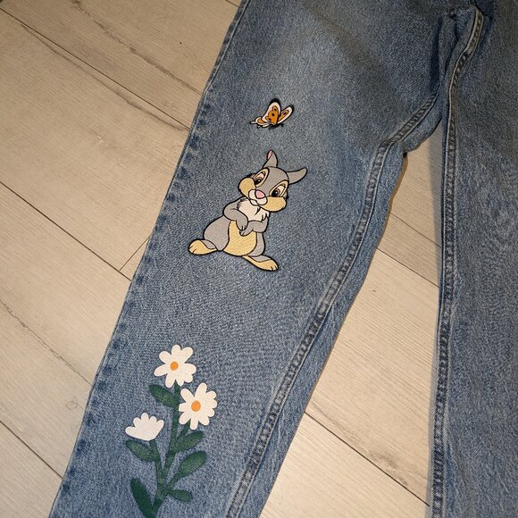 Disney Bambi & Thumper Mom Jeans Hot Topic Disneyland Spring Jrs Size 17 - Picture 4 of 7